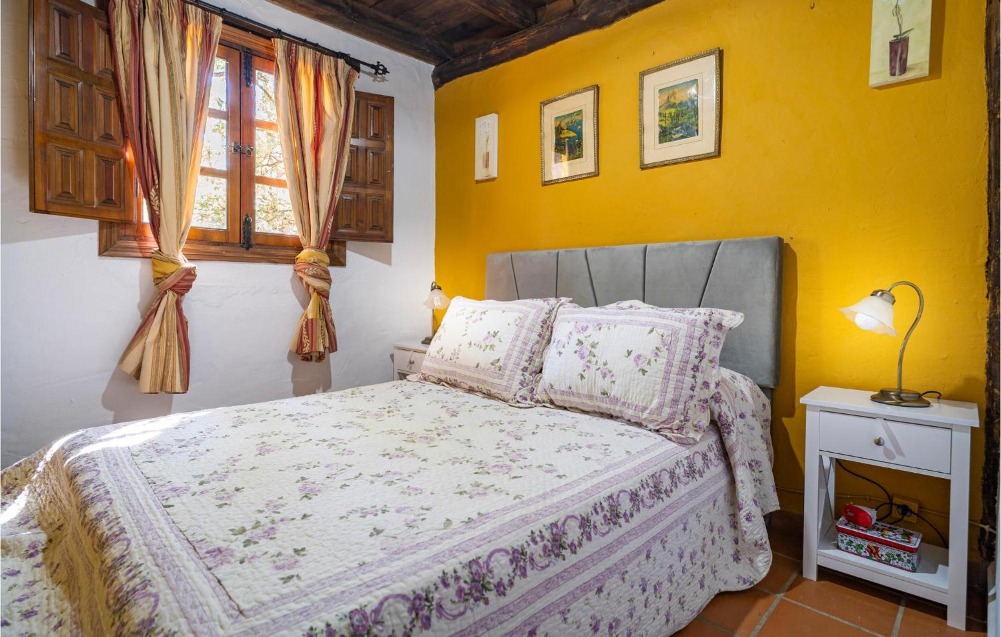 Amazing Cottage In Algatocin With Kitchen Exteriér fotografie